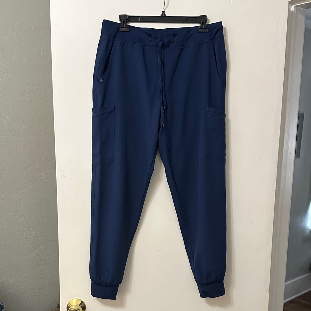Zavante Women’s Jogger Scrub Pants